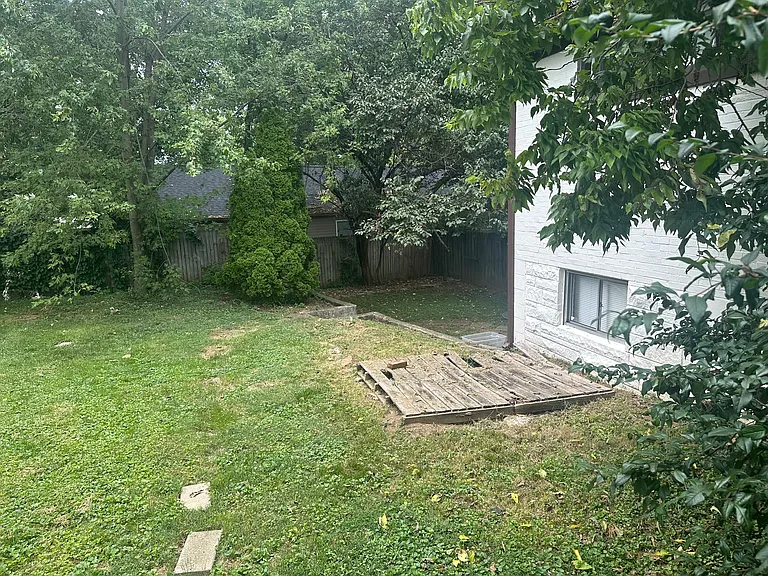 845 Georgetown St — Photo 3