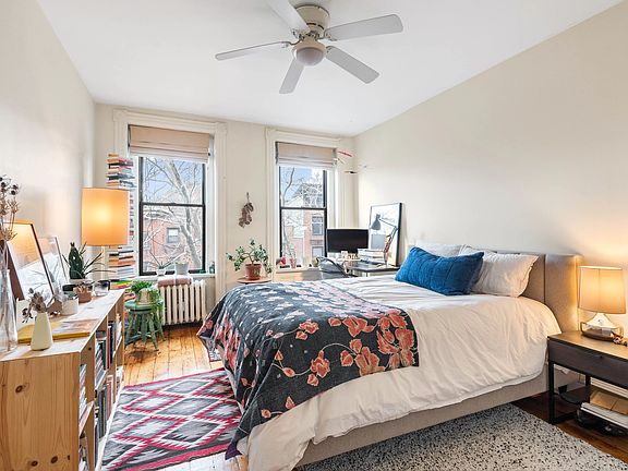 3rd image of 51 Douglass St