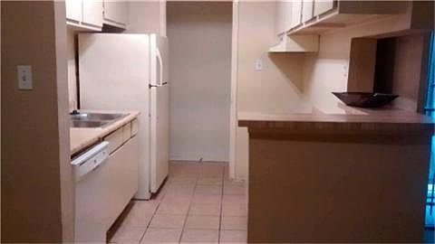 1st image of 10601 South Dr APT 124