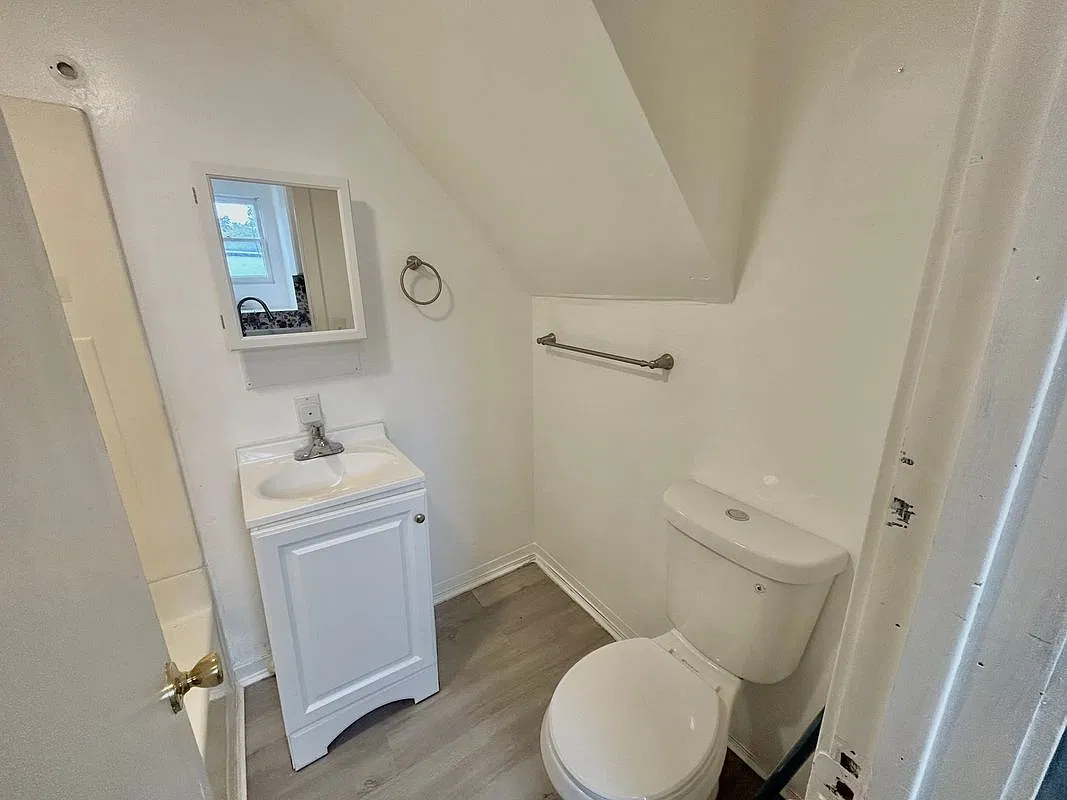 1 bed, 1.0 bath, 750 sqft, $1,200 — Photo 4