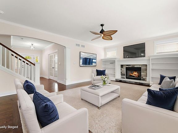 4th image of 98 Muirfield Dr