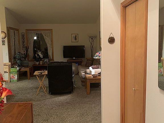 5th image of 506 Summer Breeze Ln