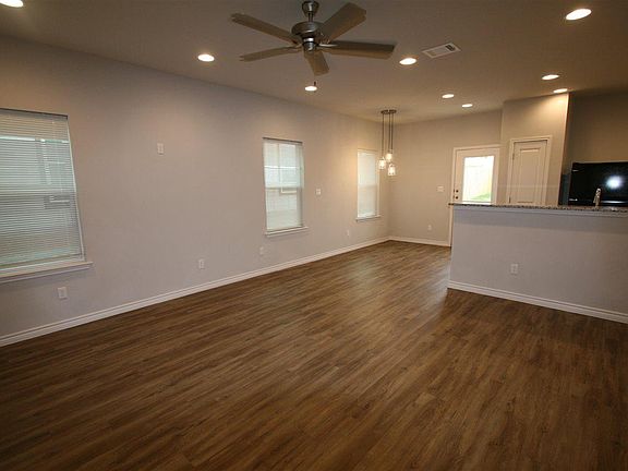 4th image of 219 Peruna Dr