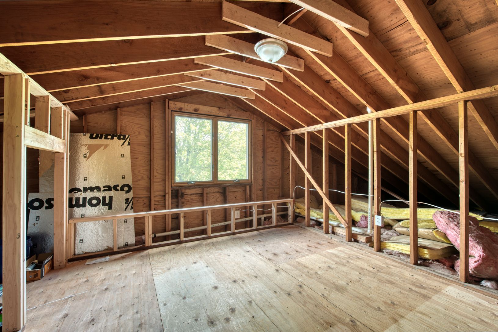  2nd floor possible bonus room