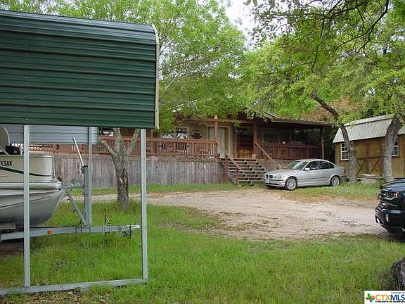 2nd image of 833 Nelson Dr