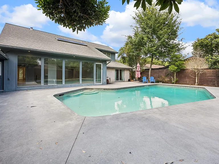 5219 Loch Lomond Dr — Photo 28