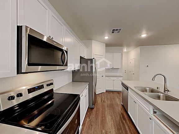3rd image of 6046 Schmidt St