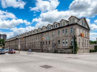 25 Concession St #110, Cambridge, ON N1R2G6