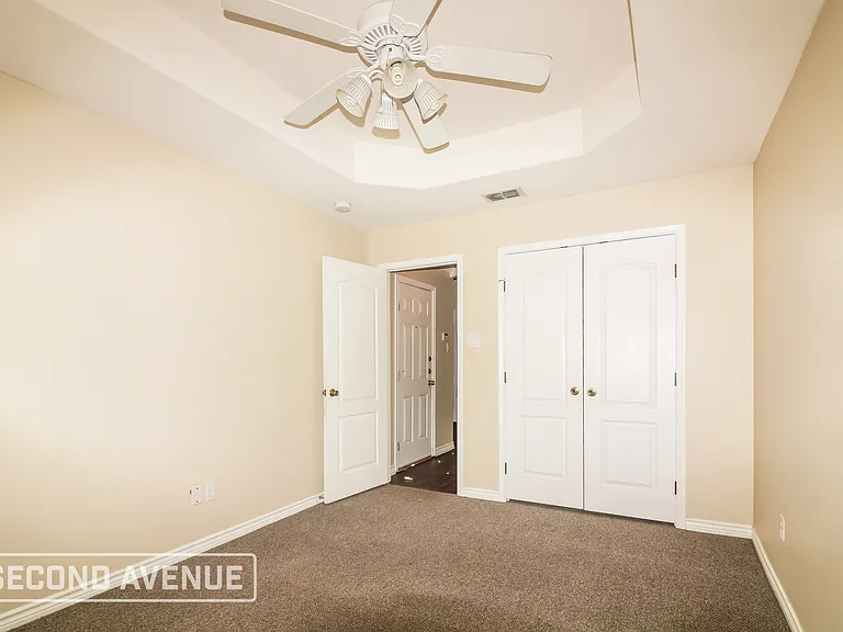 2422 Luzius Dr — Photo 16