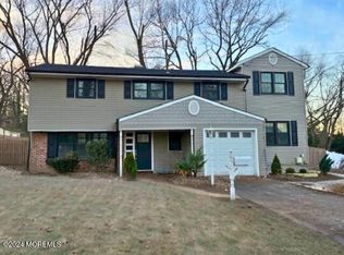 48 Bayberry Ln, New Monmouth, NJ 07748