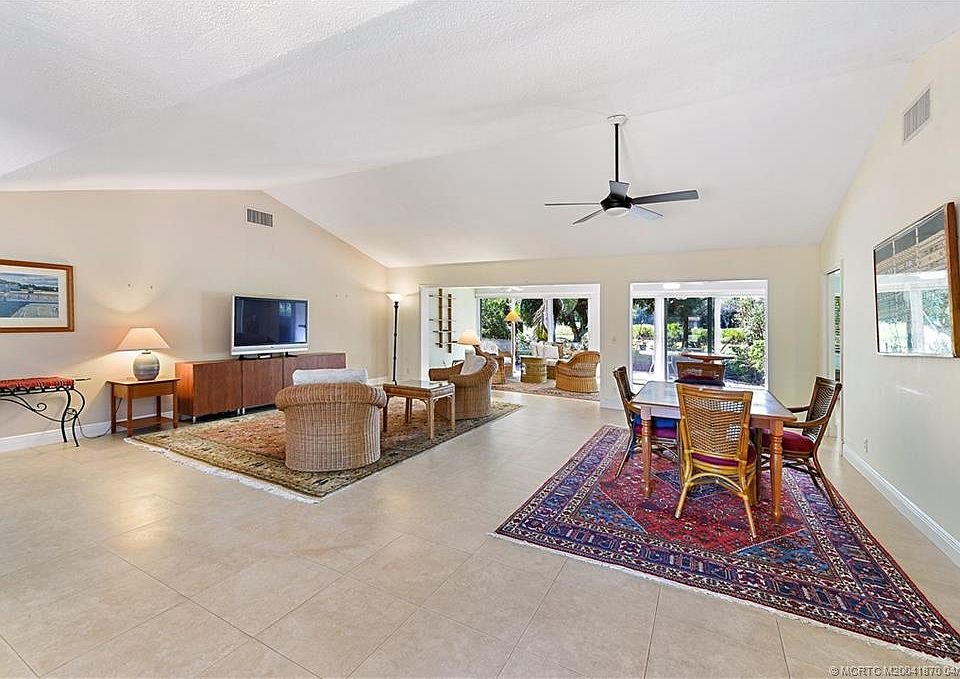 1st image of 1463 SW Troon Cir
