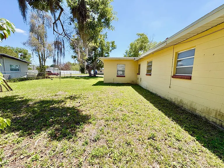 1203 N Lavon Ave — Photo 16