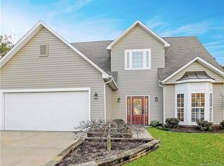 102 Walmsley Dr, Mooresville, NC 28117