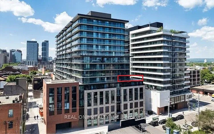 Building Photo - 1 Jarvis St #1020