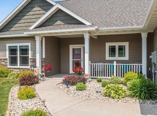 725 Creekside Cir, Duluth, MN 55811