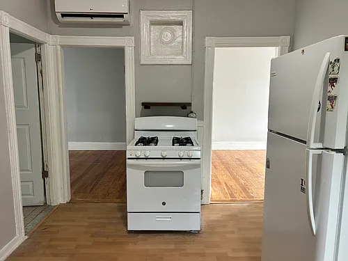 56 Tell St #2R Photo 1