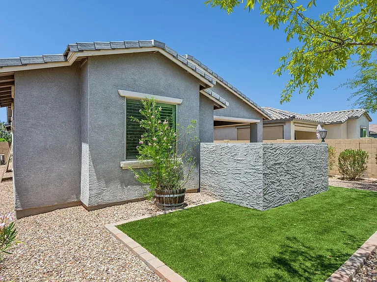 10445 E Tesla Ave — Photo 28