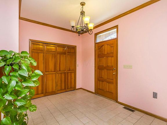 3rd image of 501 N Parkview Ave
