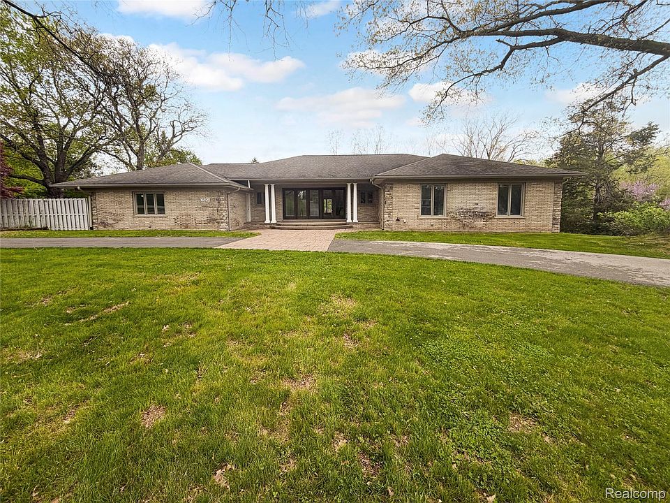 1st image of 35854 Castlemeadow Dr