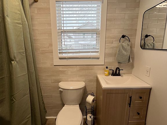 5th image of 1055 31st St #1/2