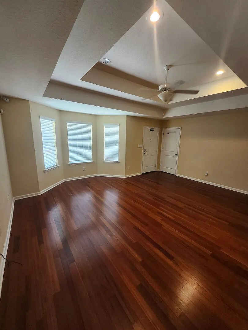 Beautiful Home For Rent — Photo 3