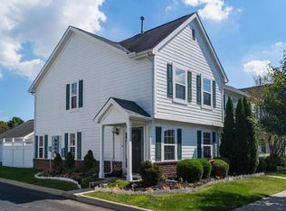 6336 Lakeview Dr E, Grove City, OH 43123