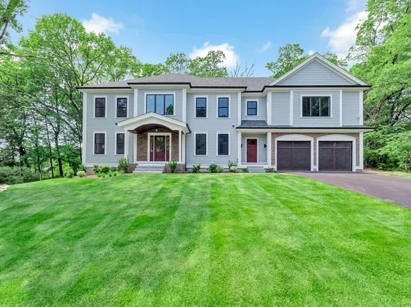 3 Crawford Rd, Lexington, MA 02420