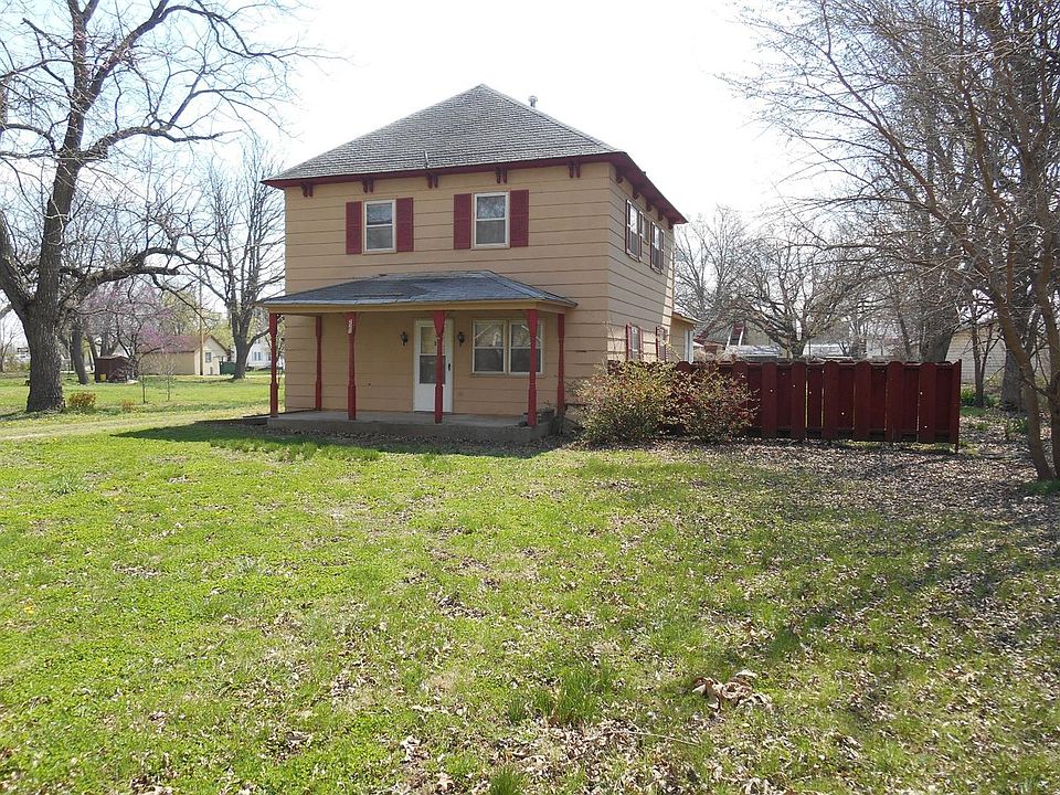 1st image of 221 Hays St