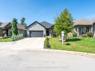 161 Collins Way, Strathroy Caradoc, ON N7G0G2