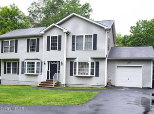 152 Depue Cir, Bushkill, PA 18324