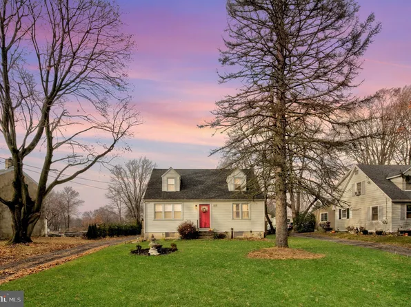 224 Meetinghouse Rd, Upper Chichester, PA 19014