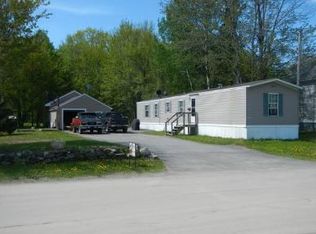 12 Washington St, Lincoln, ME 04457