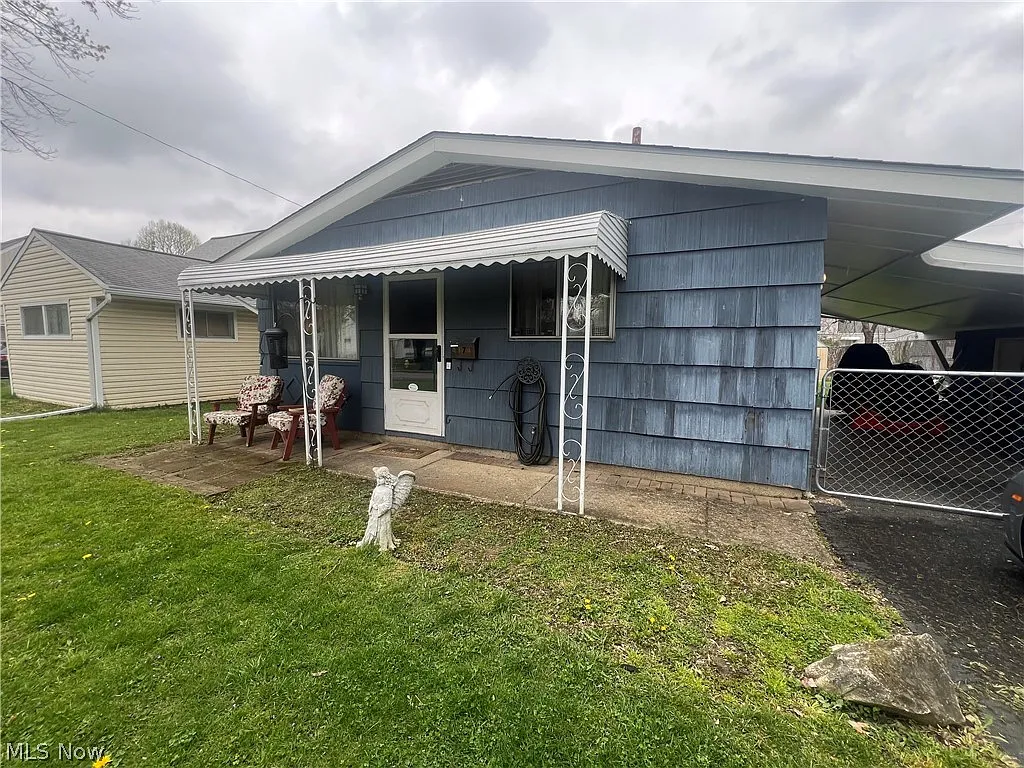 4174 Powell Ave photo 1
