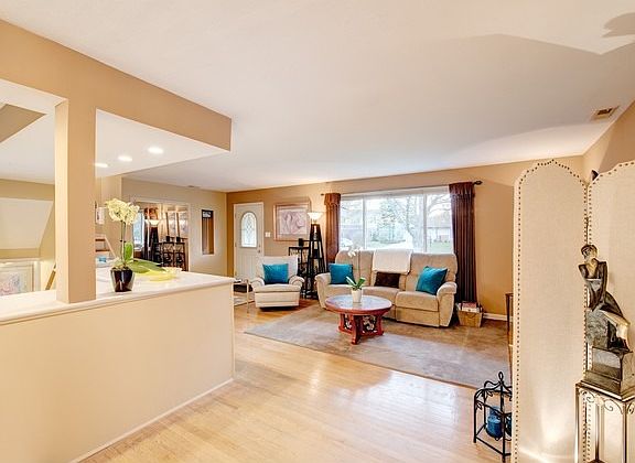 5th image of 3001 Peachgate Ln
