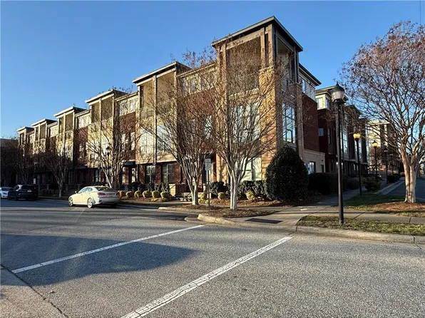 810 W 4th St Unit 421, Winston Salem, NC 27101
