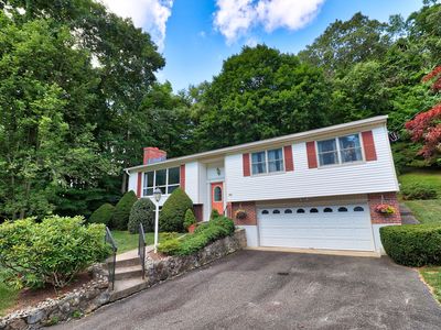 22 Ruela Dr, Naugatuck, CT, 06770