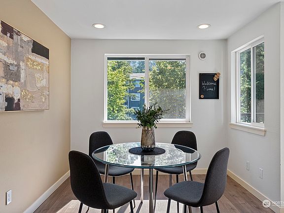 5th image of 14128 NE 181st Place #K302