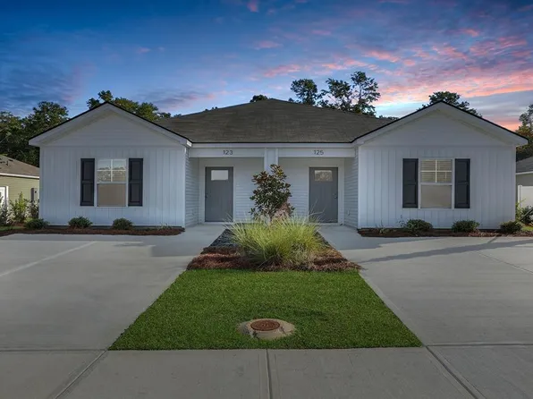 123 Mims Academy Dr, Harleyville, SC 29448