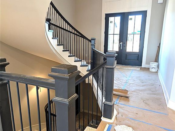 2nd image of 16928 Futura St