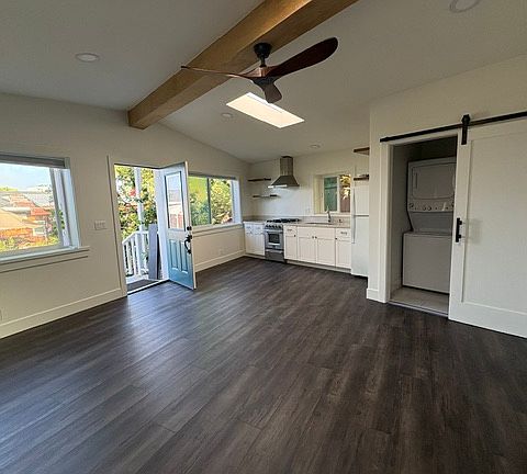 4th image of 31518 Egan Rd