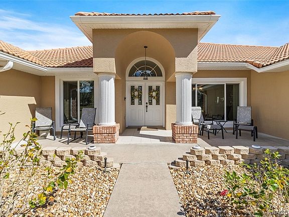 5th image of 5909 N Oakmont Dr