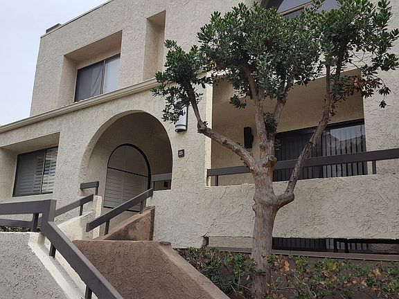 2nd image of 21620 Burbank Blvd Unit 23