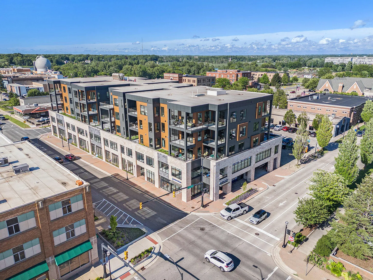 159 S River Ave #404 photo 1