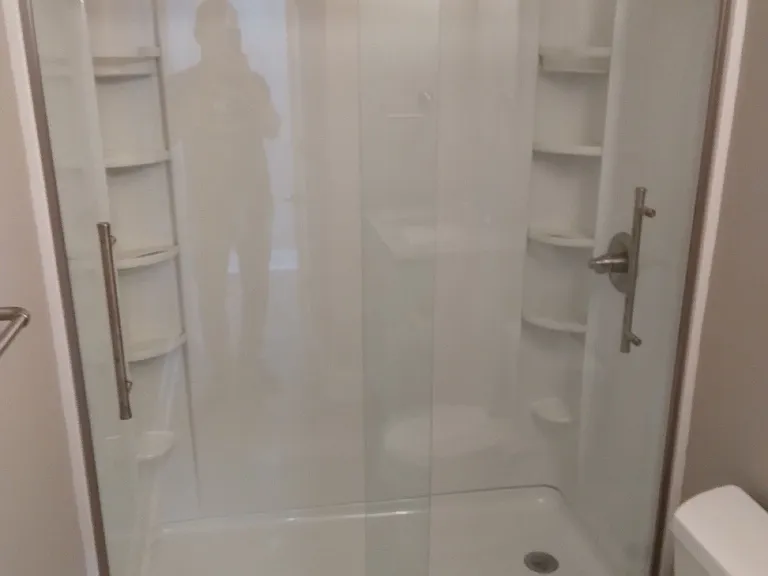 Newly Remodeled 1 Bedroom Apartment 1 Blk from Indiana University National Championship Team! — Photo 5
