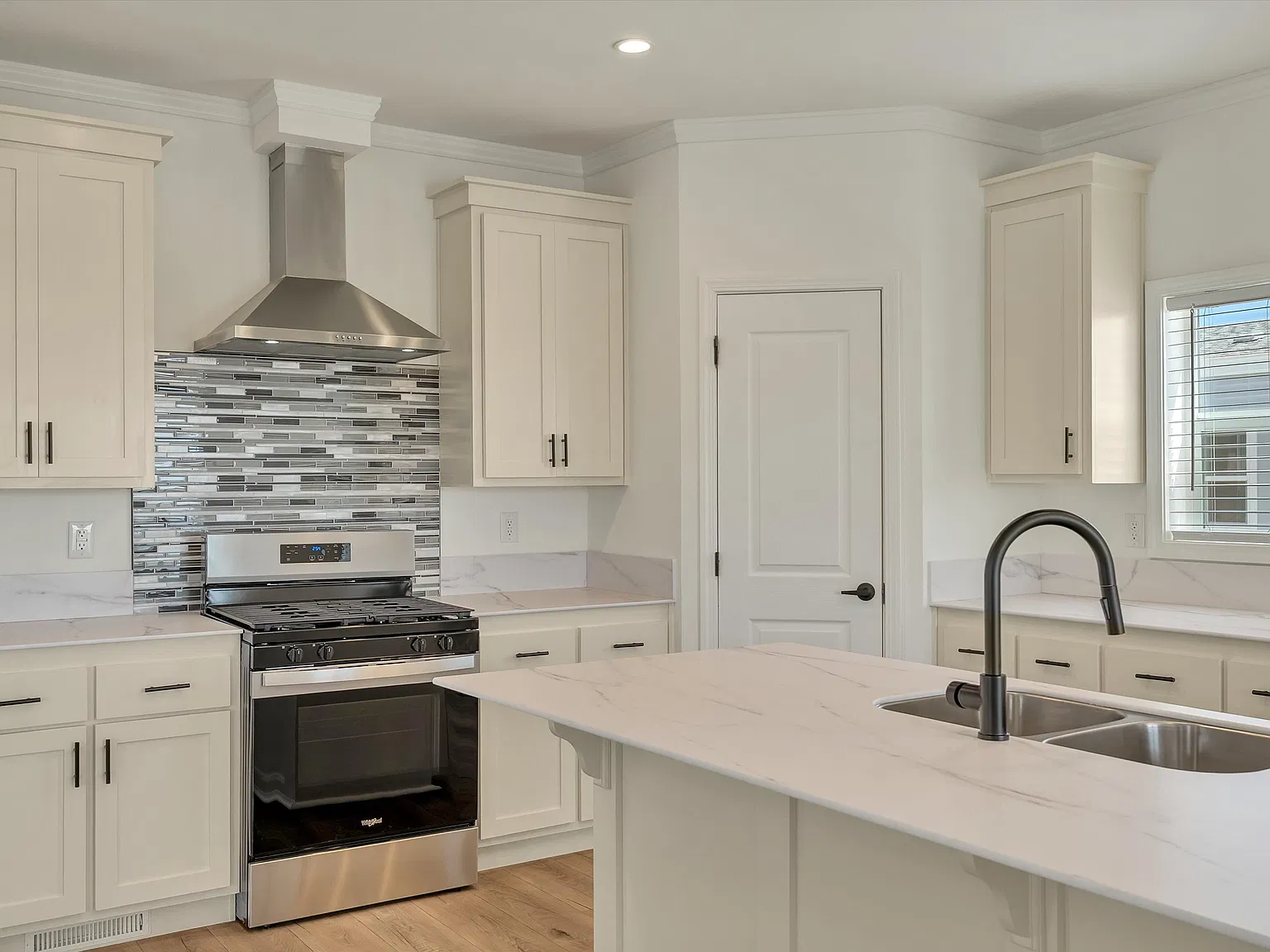 4333 Pentz Rd — Photo 3