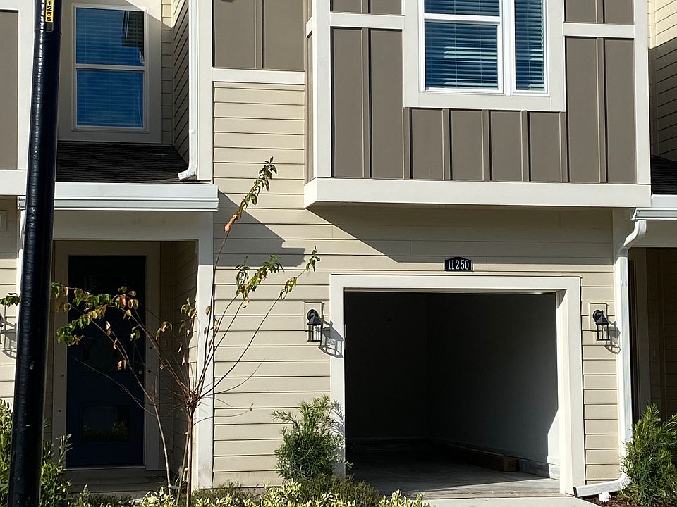 1st image of 11250 Minnetta Ct