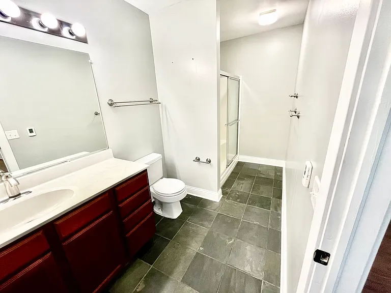 941 N Swift Rd #104 — Photo 14