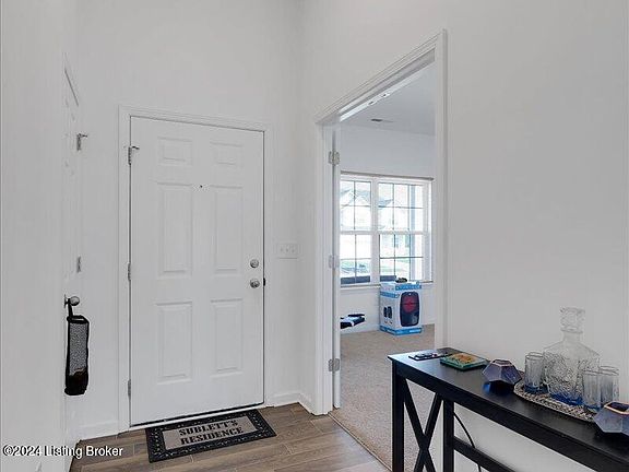 5th image of 2034 Carnegie Dr