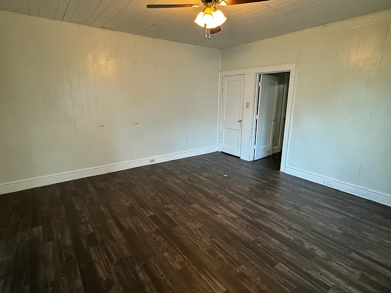 2915 Homan Ave #2915 HOMAN AVE — Photo 6