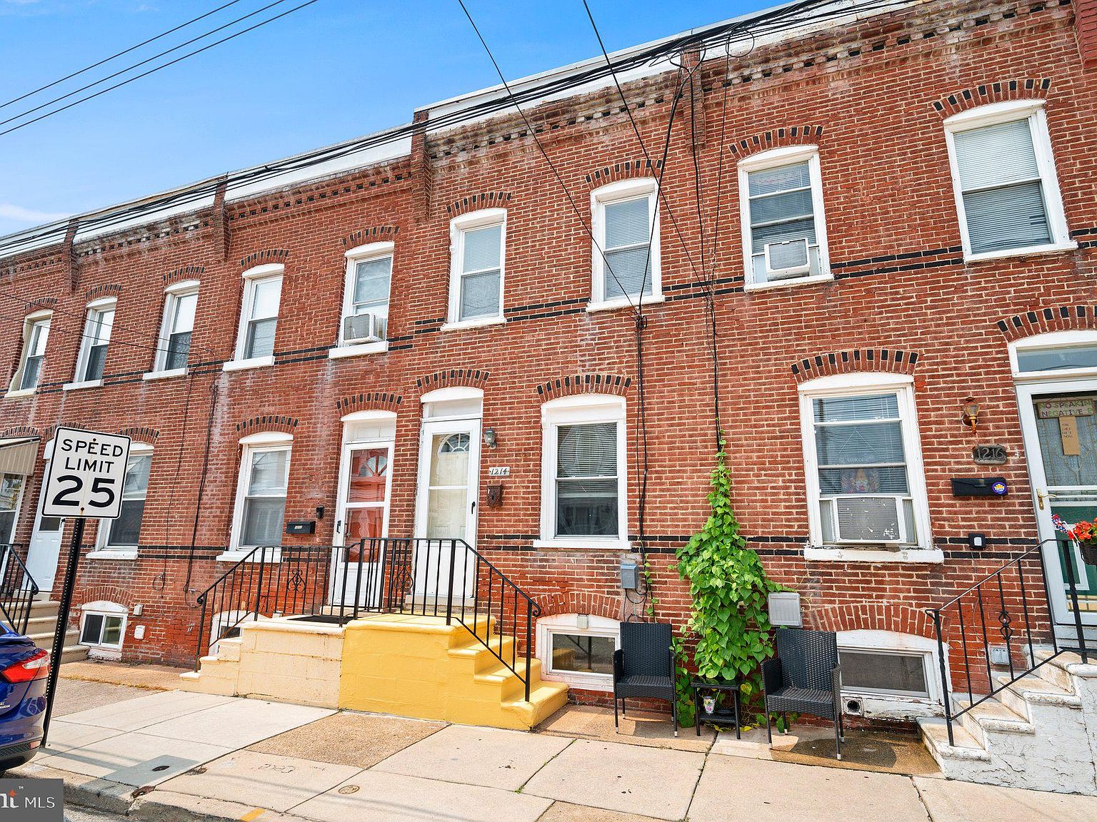 1214 E 11th St, Crum Lynne, PA 19022 Zillow